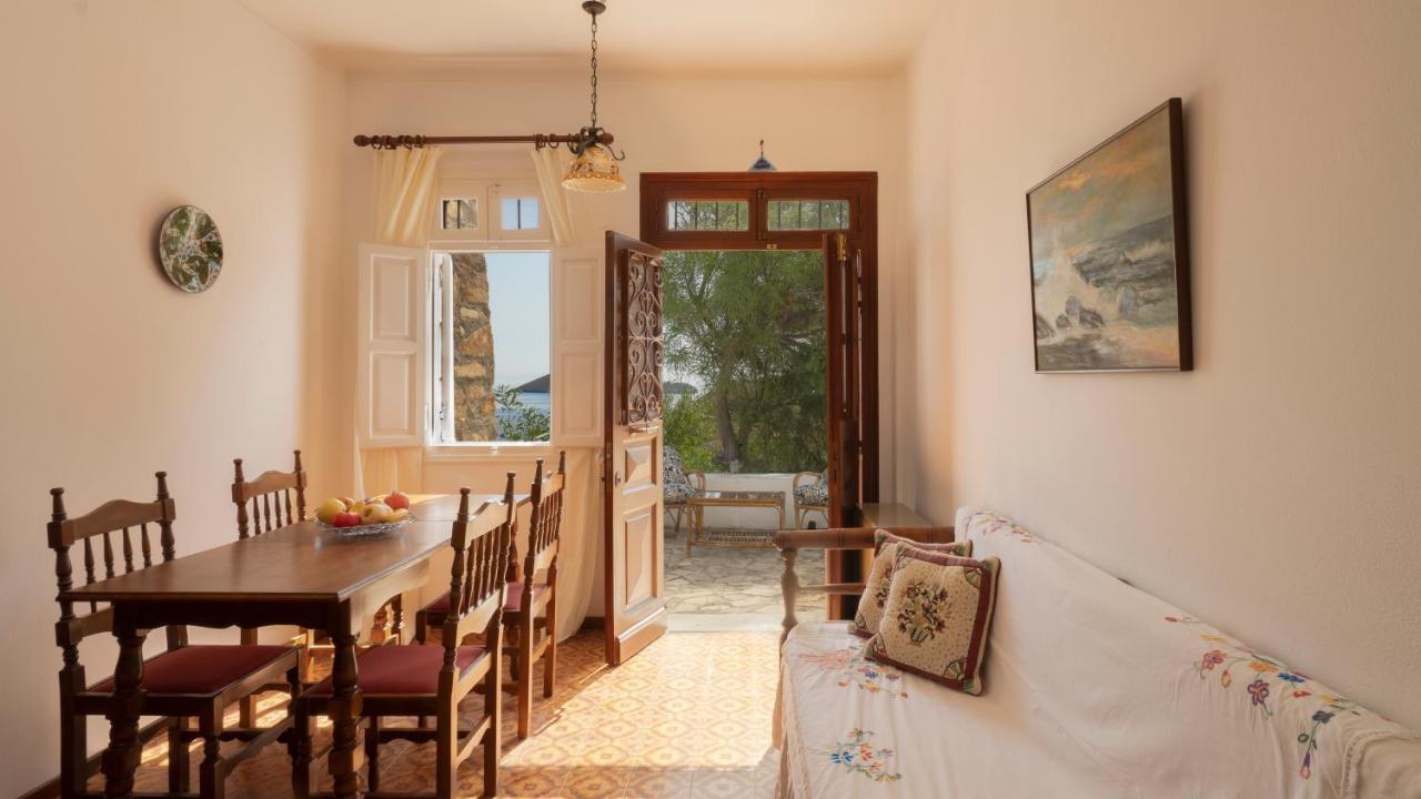 Ivi Beach Front Villa, Leros Vromolithos Ngoại thất bức ảnh
