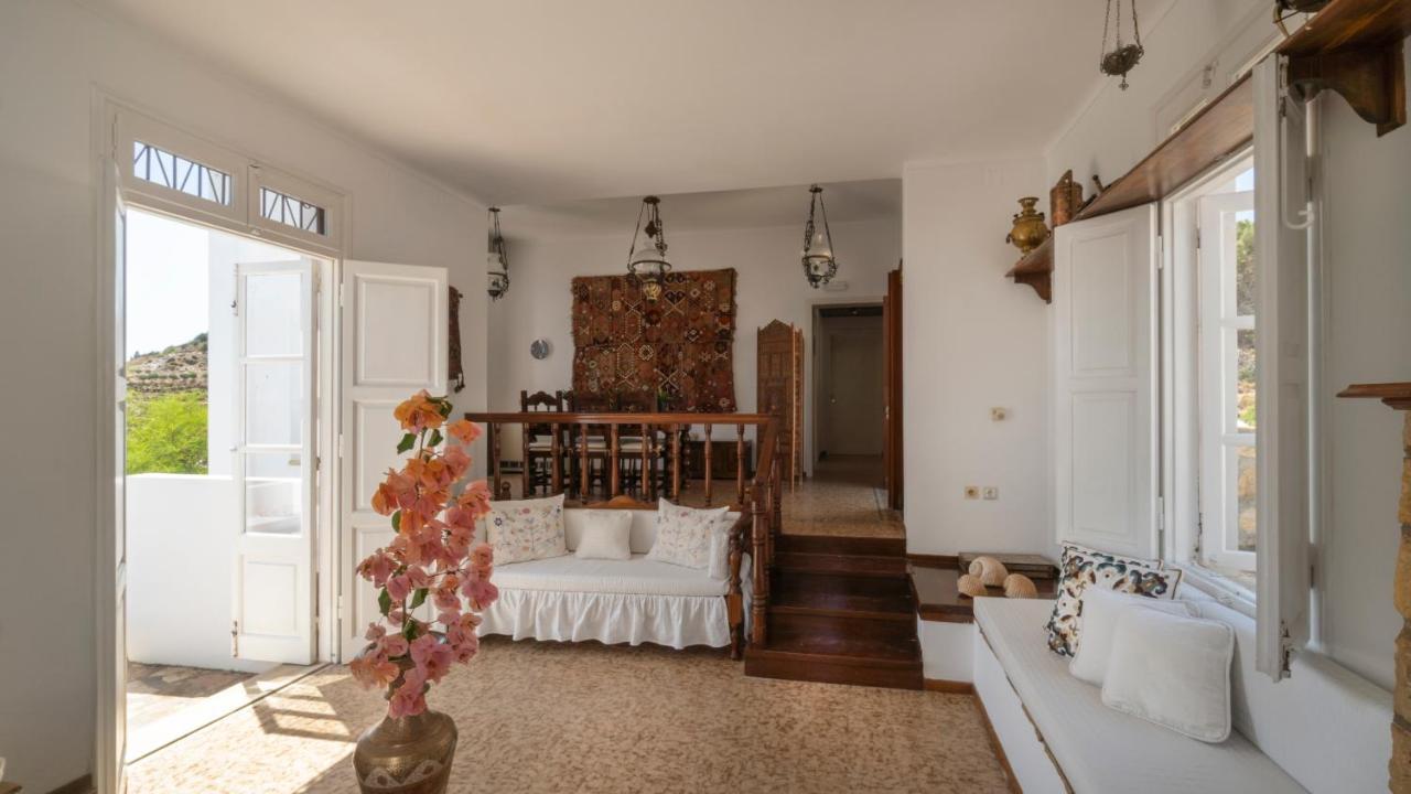 Ivi Beach Front Villa, Leros Vromolithos Ngoại thất bức ảnh